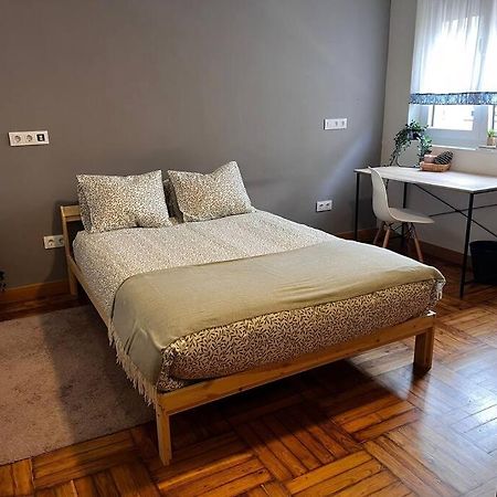 Amplio Piso A 400M De La Playa Apartman Gijón Kültér fotó